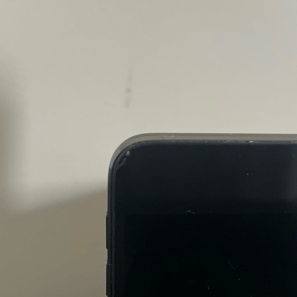 Apple | iPod Touch (6th Generation) Space Gray - 32GB - Picture 4 of 5